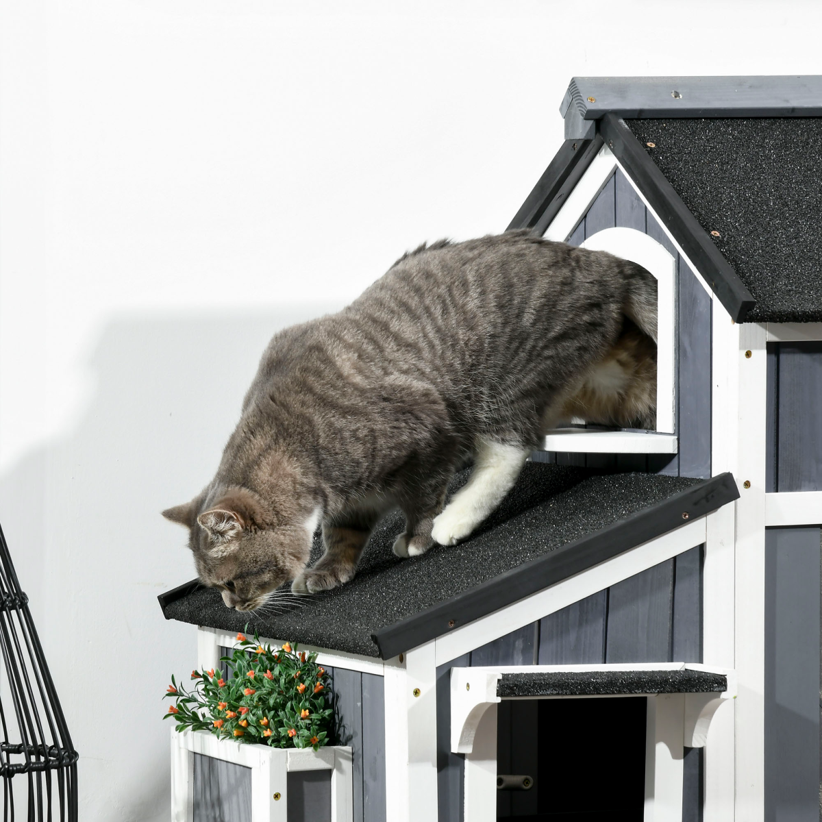 PawHut Wooden Cat House Outdoor w/ Flower Pot, Window, Multiple Entrances