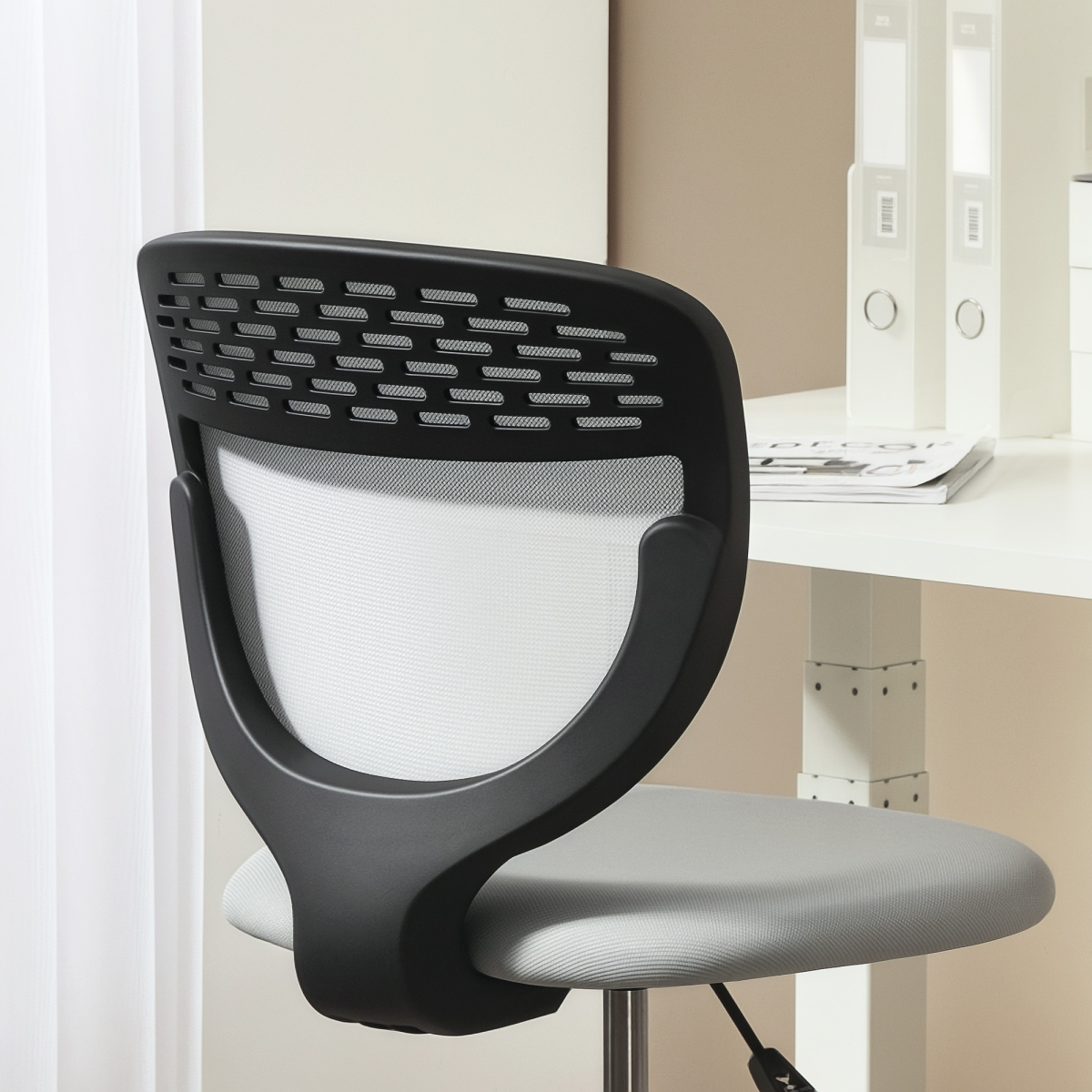 Draughtsman Chair, Office Chair with Wheels, Light Grey